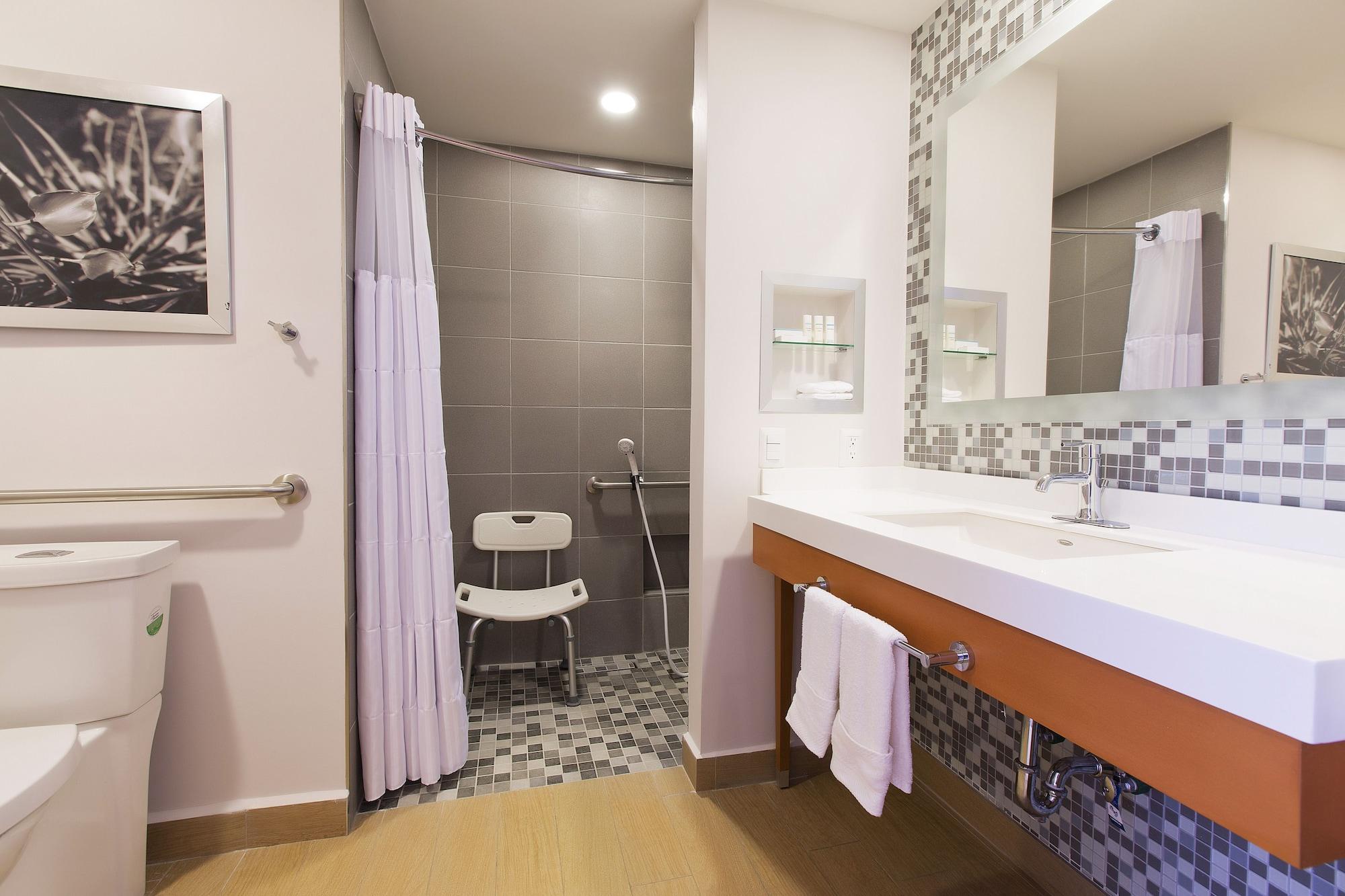 Hampton Inn & Suites By Hilton Paraíso Eksteriør billede