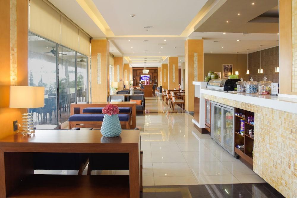 Hampton Inn & Suites By Hilton Paraíso Eksteriør billede